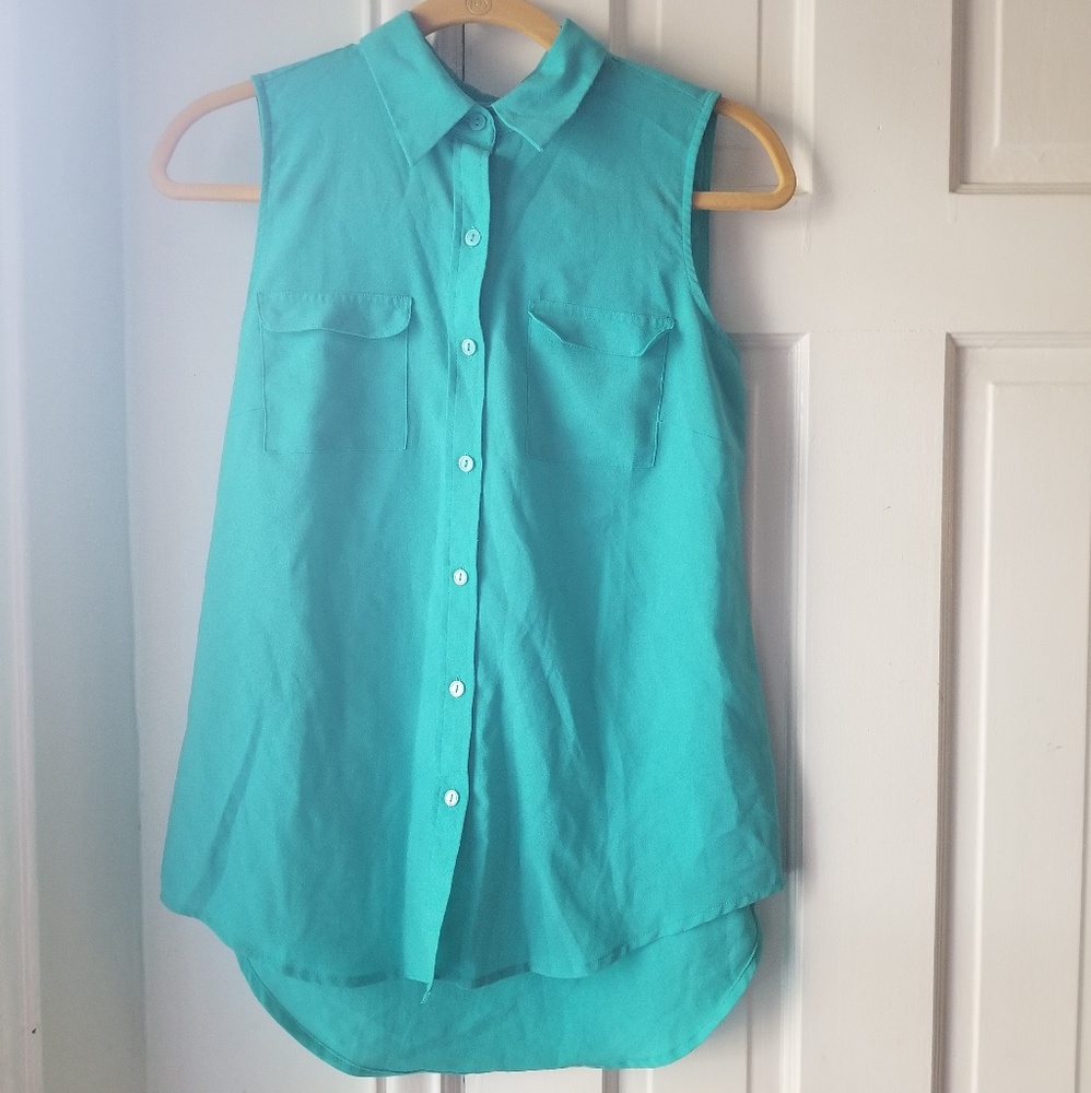 APT.9 Button up tank top